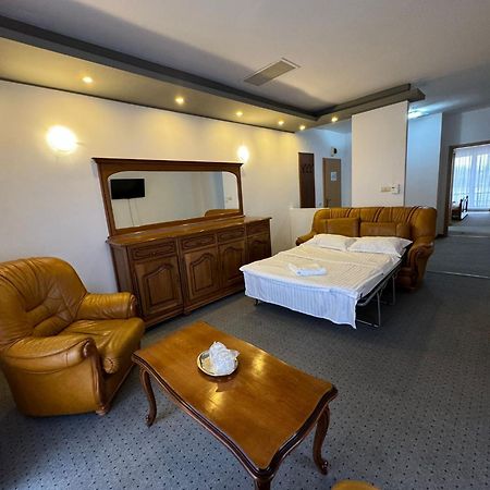 Hotel Vestem Buitenkant foto