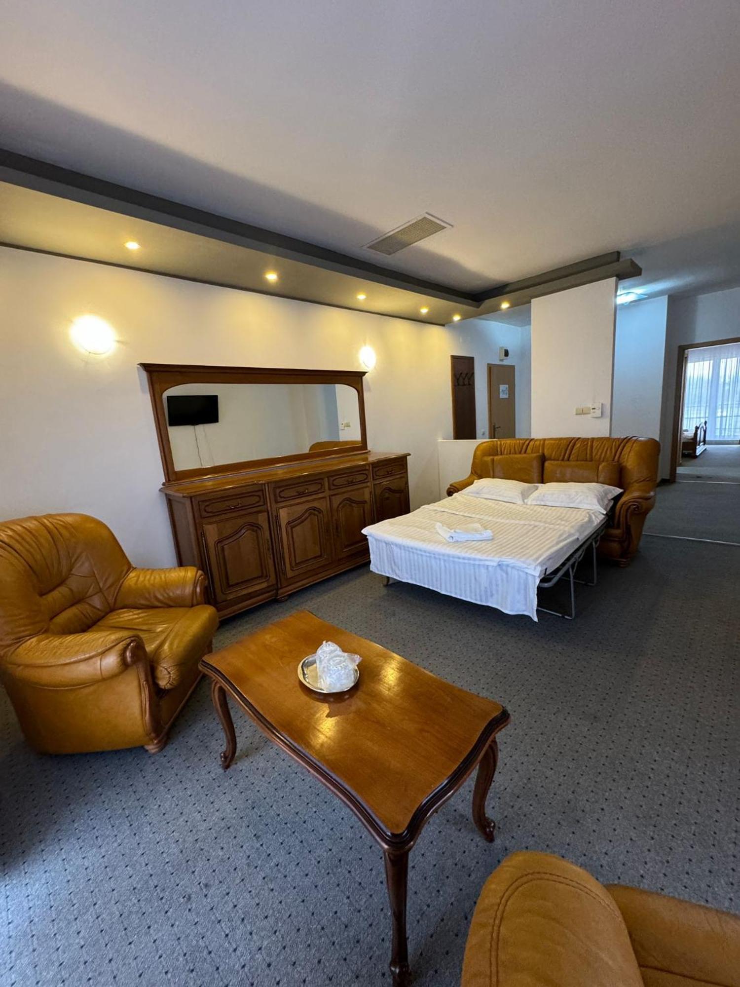 Hotel Vestem Buitenkant foto